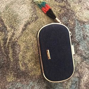 Denim Aldo Clutch 💅